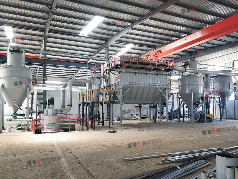 煅后焦輥壓磨--江西某生產(chǎn)現(xiàn)場(chǎng)